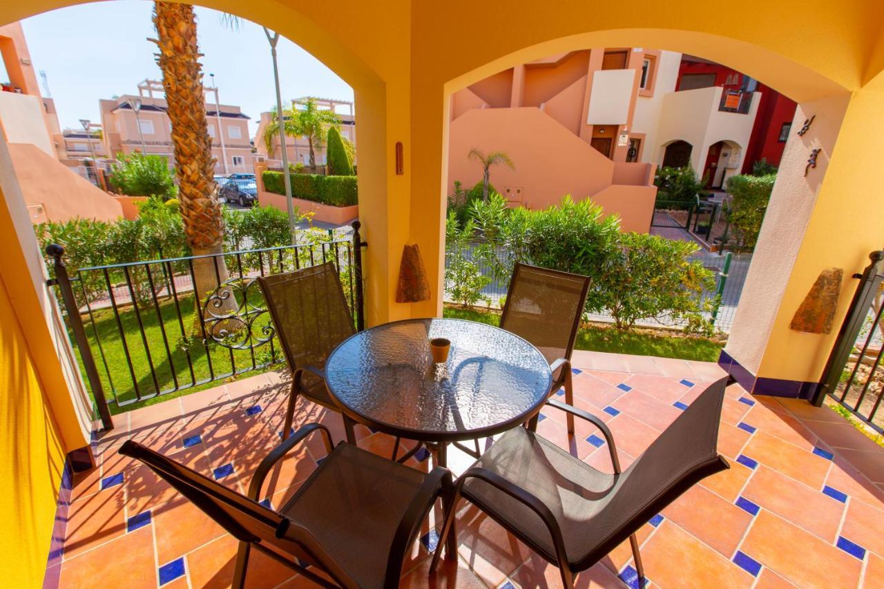 Punta Prima Casa Apartment Torrevieja Bagian luar foto
