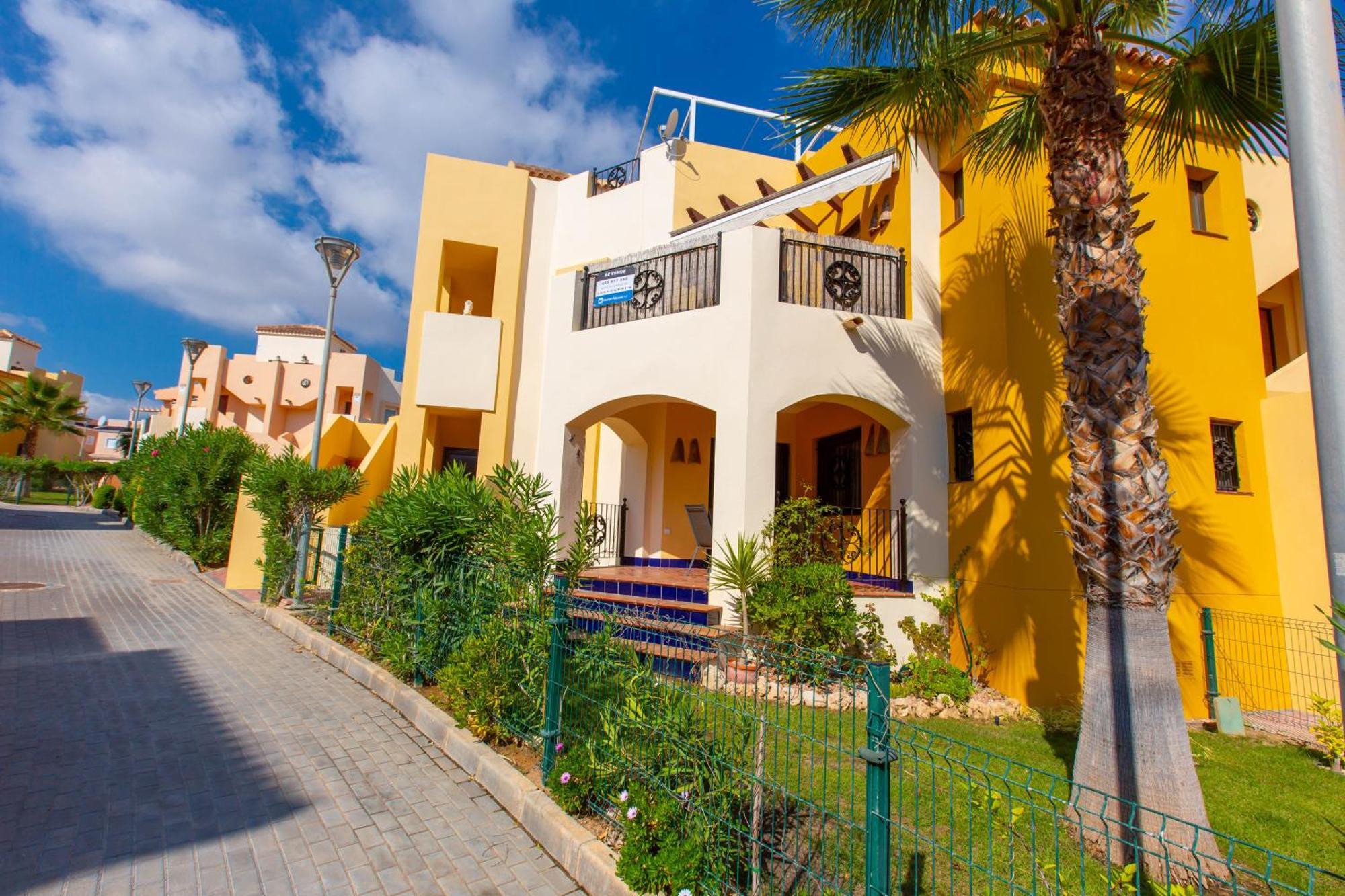 Punta Prima Casa Apartment Torrevieja Bagian luar foto
