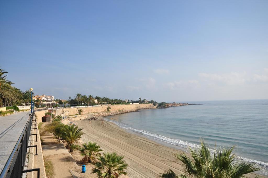 Punta Prima Casa Apartment Torrevieja Bagian luar foto